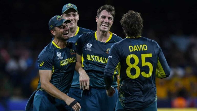 How to Use Online Cricket ID for Betting on Session Markets with Sudden Wicket Losses in IPL